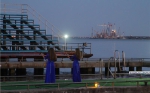 В Керчи на показе мод модели спрыгнули с подиума в море