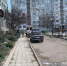 В керченском дворе приступили к демонтажу плитки (фото) - Kerch.Com.Ru