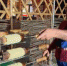 На набережной продают волшебные булочки - керчельники (видео) - Kerch.Com.Ru