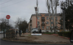 На улице Кирова избавляются от старых тополей (фото)