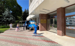 Керчане собрались у администрации, чтобы обратиться к президенту России (фото)