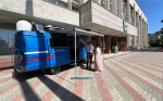 Керчане собрались у администрации, чтобы обратиться к президенту России (фото)
